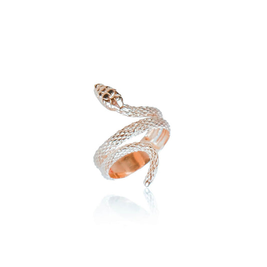Pourquoi porter une bague serpe