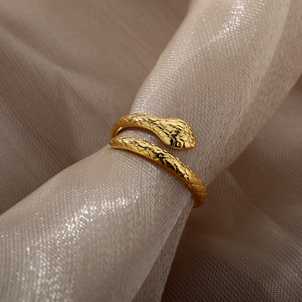 Bague Serpent dorée femme