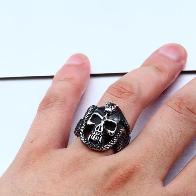 Bague Serpent Tête de Mort