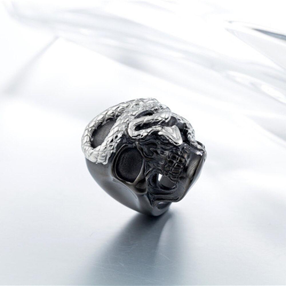 Bague Serpent Tête de Mort Noir