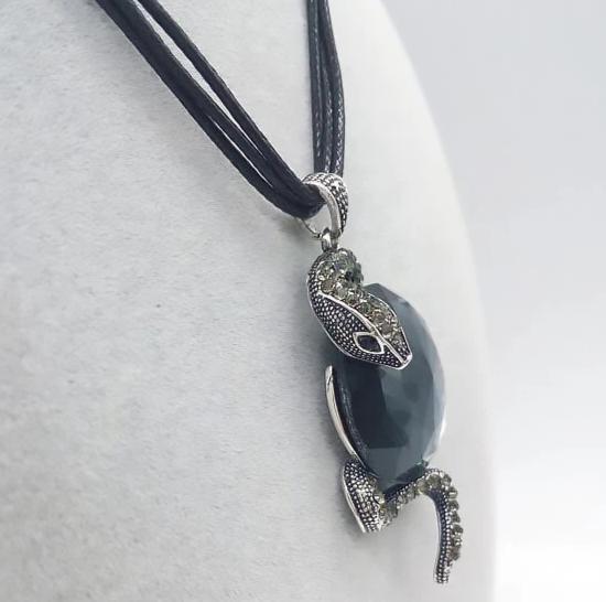 Collier Serpent Cristal Noir