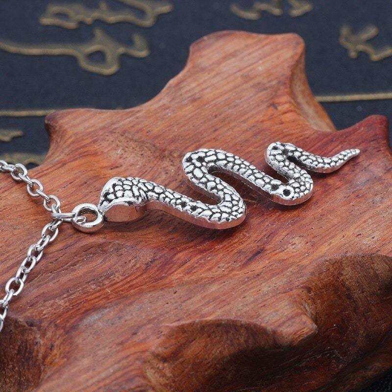 Collier Serpent Acier Style Punk
