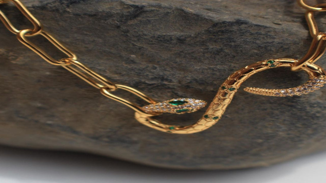  signification d'un collier serpent