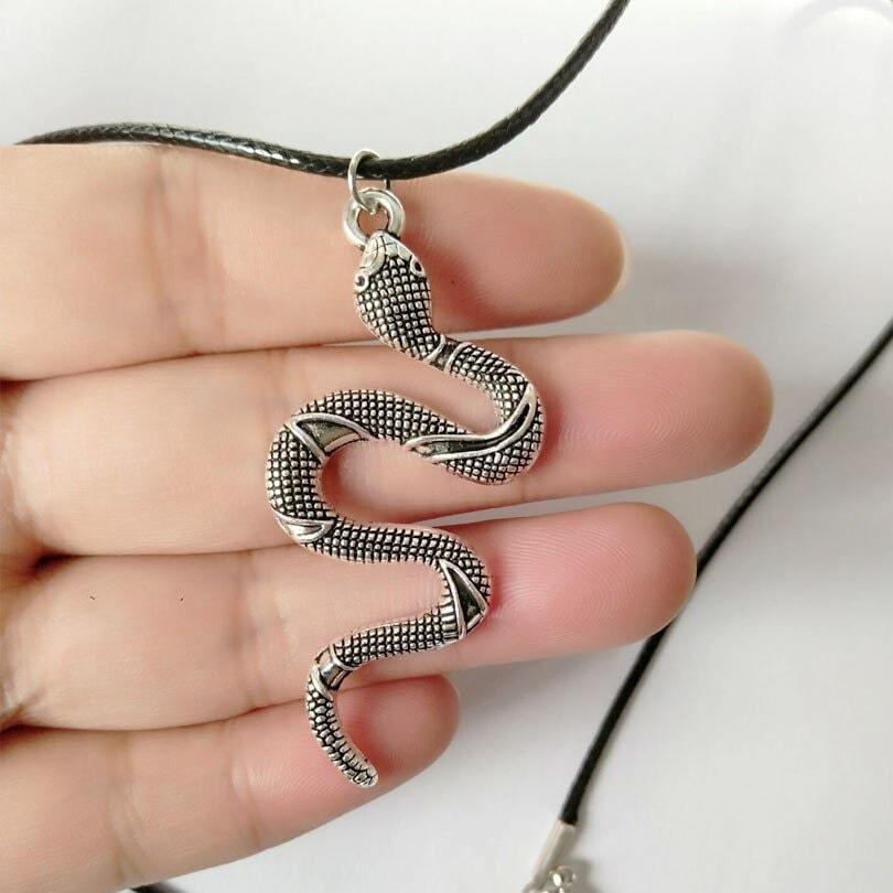 Collier Serpent Antique Acier